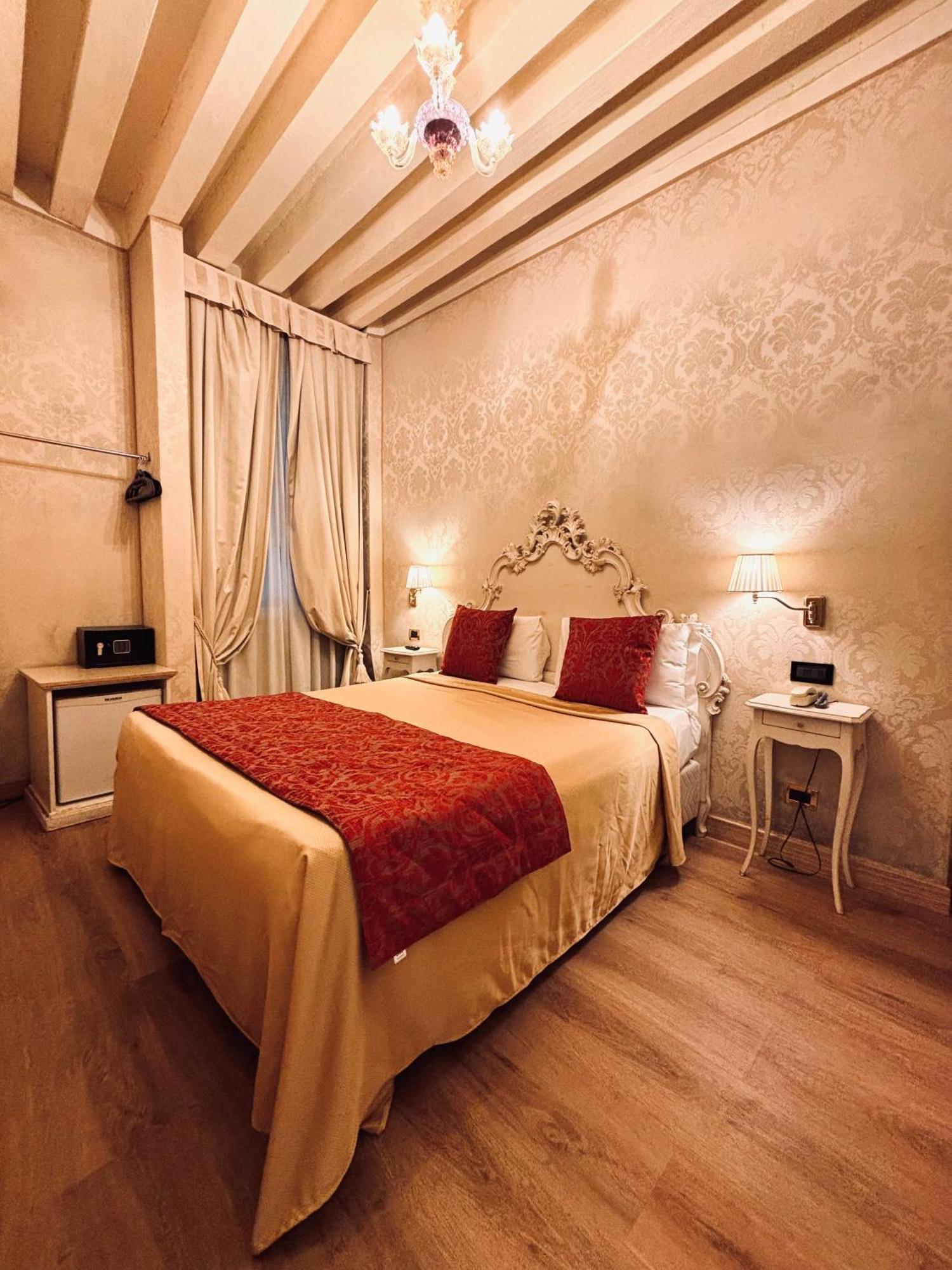 Hotel Al Graspo De Ua Venice Exterior photo